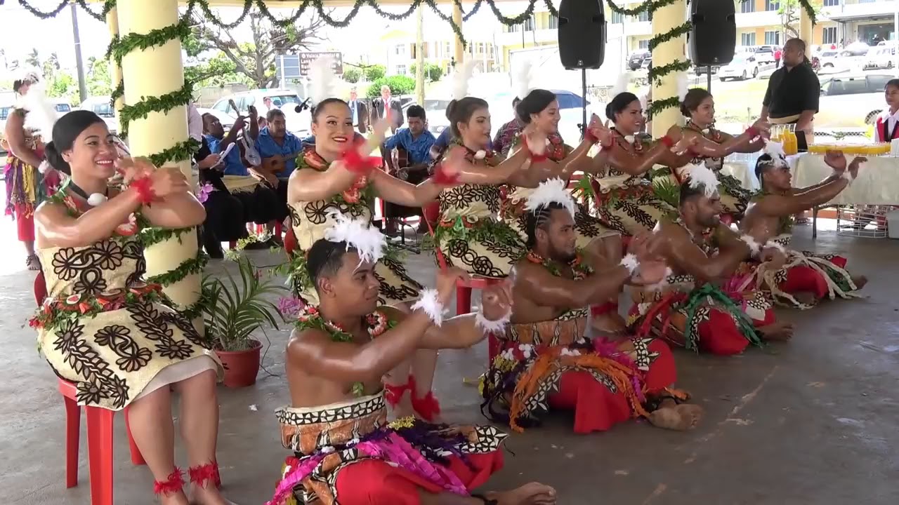 Tongan Traditional Dances performed by Tonga Masani Dancers - YouTube