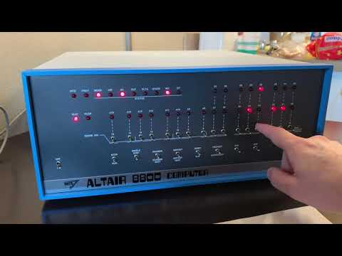 Видео: Altair 8800 - первое знакомство