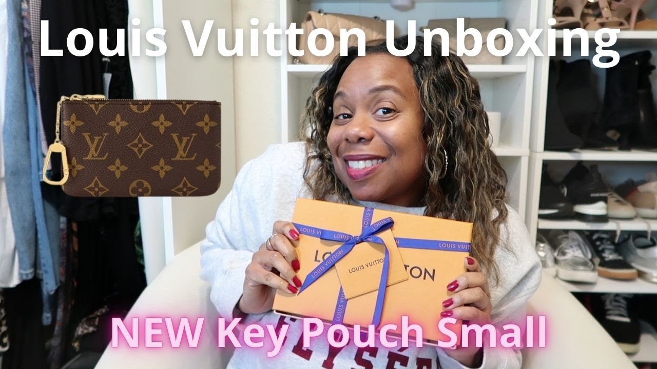 LOUIS VUITTON KEY POUCH SMALL, First Impression, What Fits, Size Comparisons