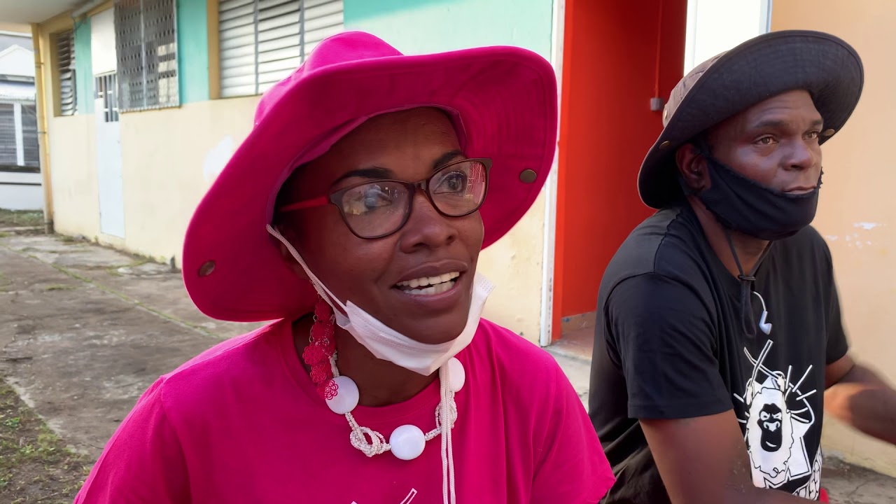 LOCAL LOKAL : MASS MOUL MASSIF