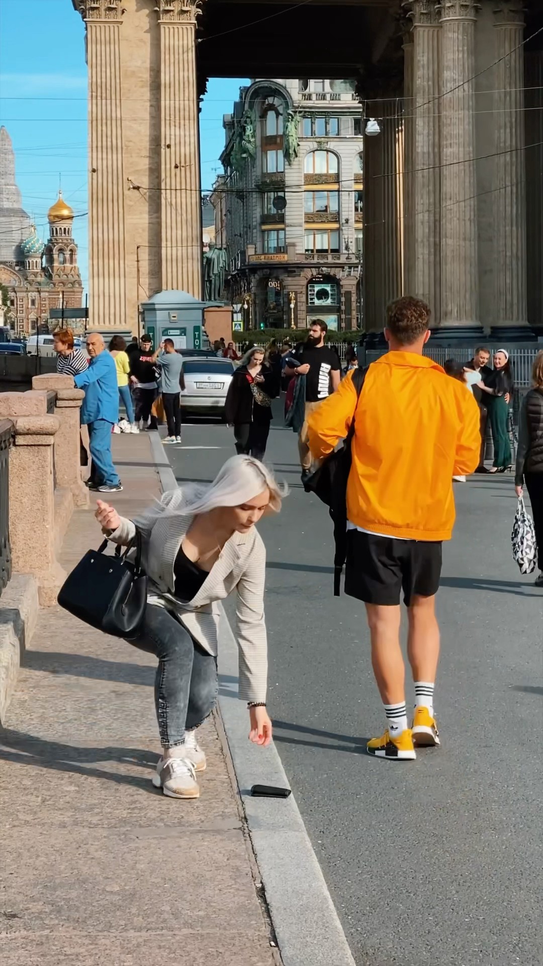 Dropping The Wallet in Public Social Experiment: Would You Help?? #kiryakolesnikov #prank