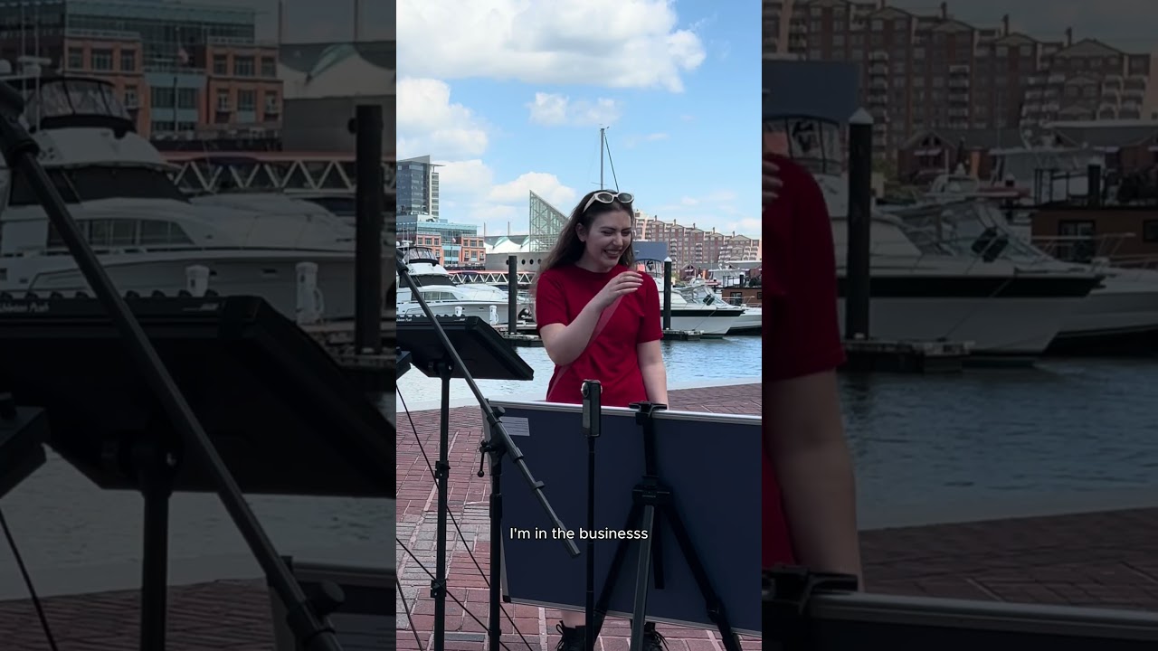 That “yes” lives rent free in my head now 😂 This song is out now 🪩 “Jiggy” by Fulton Lee 💥