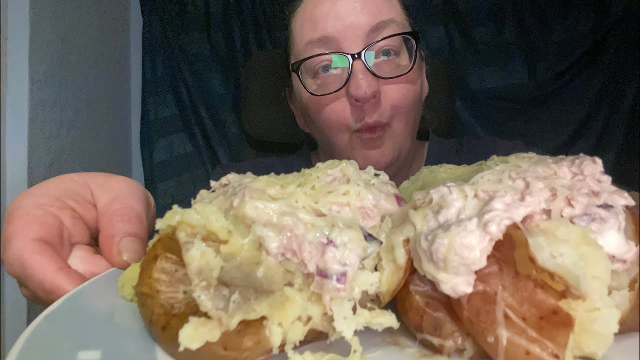 Tuna Crunch Melt Jacket Potato #eatingshow #foodie #mukbang #uk