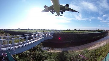 RICOH THETA V - 4K & 360° Spatial Audio Sample (Airport 2 / Daytime)