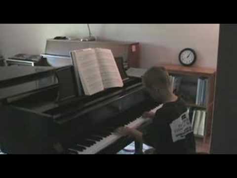 Piano prodigy Andrew Burgess, 6, of Iowa City