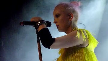 Garbage, Part 04/09, live, 09. Nov. 2016, Copenhagen, Vega: Shut your mouth; Doomed