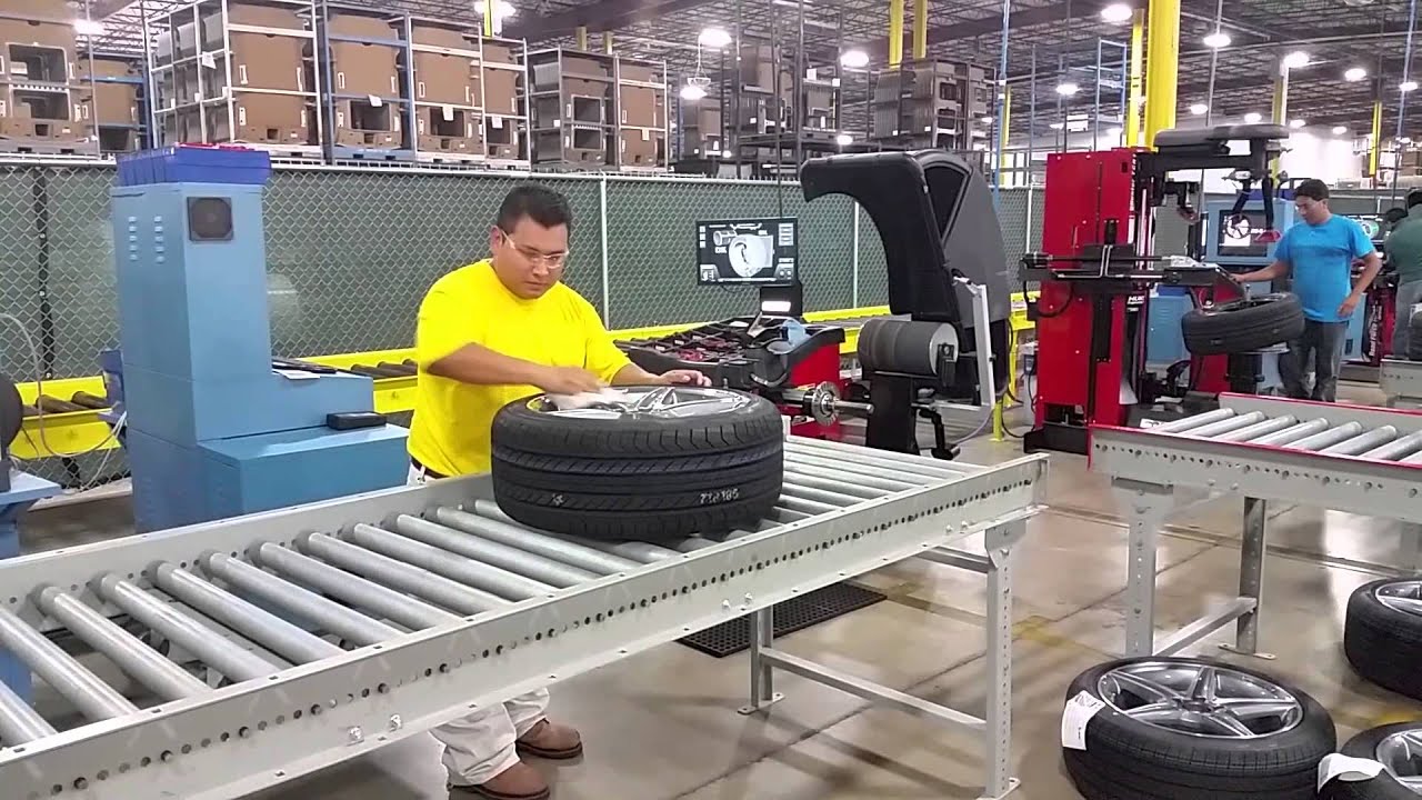 Hunter Revolution Tire Changers & RFT Balancers