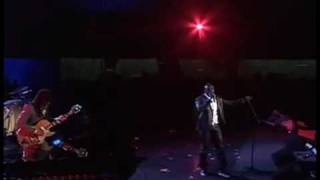 Celebrity Peter Buffett and Akon - UN Performance + extras Wealth