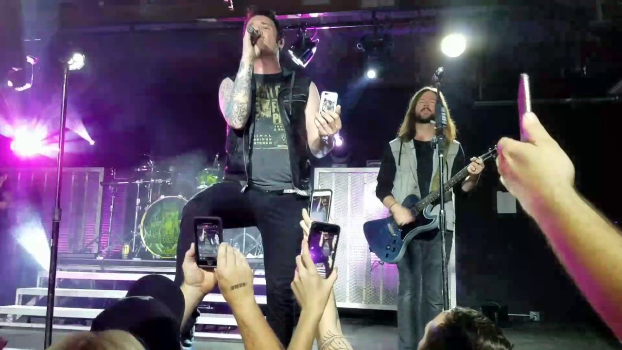 Hinder Lips Of An Angel Evansville, IN, May 14th 2017 YouTube