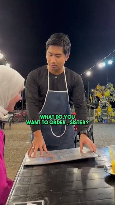 orang putih cakap  bahasa Melayu Kelantan   dan hormat bahasa Melayu Kelantan  ..penang Malaysia