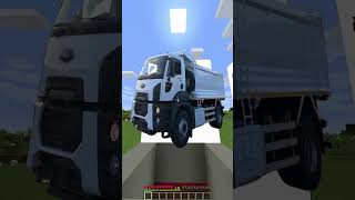 Minecraft'ta Kamyonet Kuyularına Atladım !! #shorts