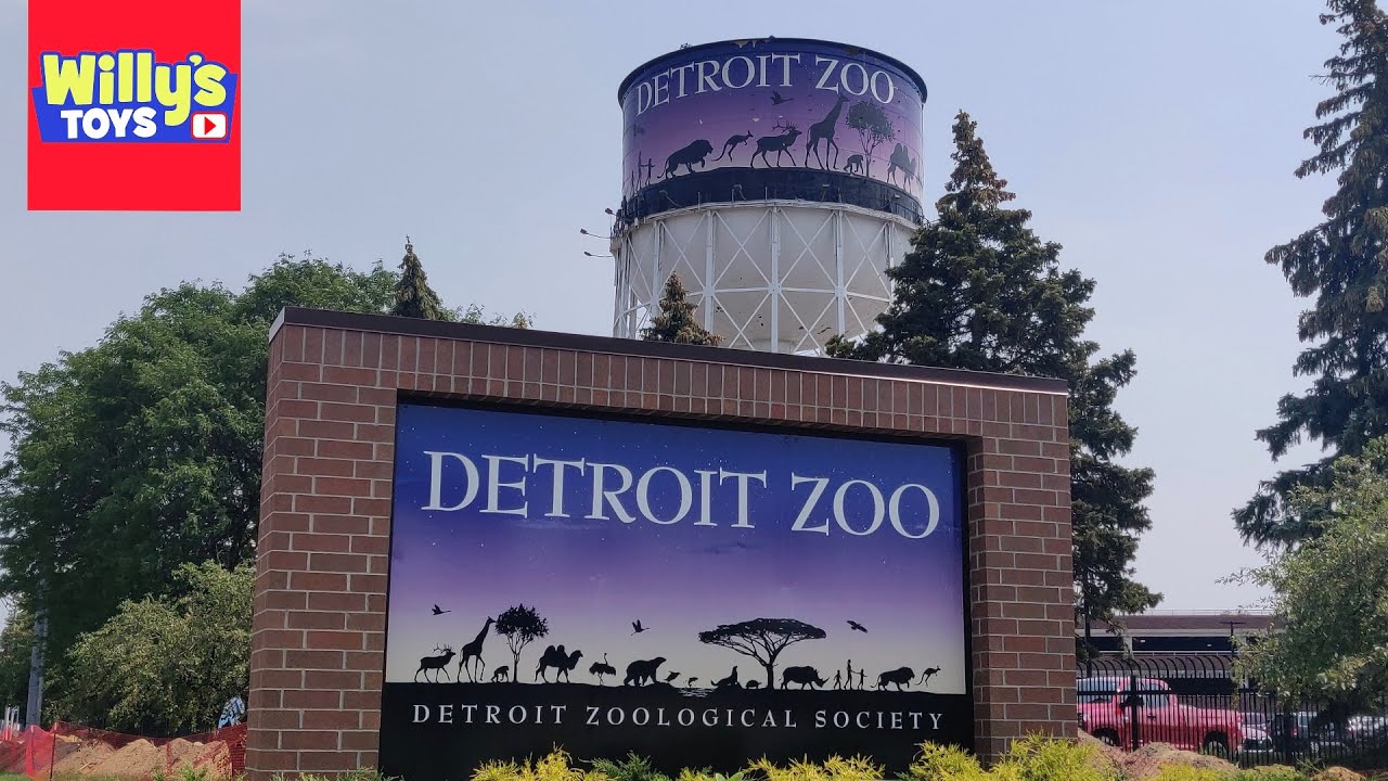 The Detroit Zoo - Fun Animal Tour!