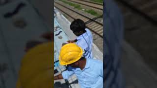 Turnout cross over maintenance by JE/TRD
