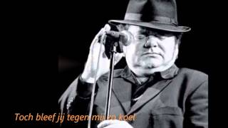 Video thumbnail of "Donker om je heen - Andre Hazes"