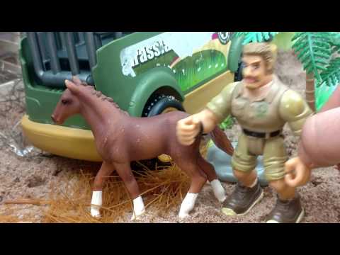 small-world-of-horses/safari-ltd-schleich-toys/fun-kids-video/galloping,eating,riding/stable-farm