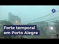 Forte temporal com duração de poucos minutos atinge Porto Alegre