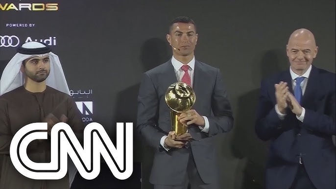 Cristiano Ronaldo: «Gostava de ser eu a fazer o xeque-mate contra