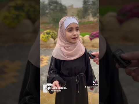 الطفلة الرائعة طلة تلقي قصيدة سوري أنت للشاعر ياسر الأقرع