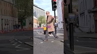 Celebrity Bill Nighy's Encounter With London Cyclist #shorts #billnighy #londoncycling