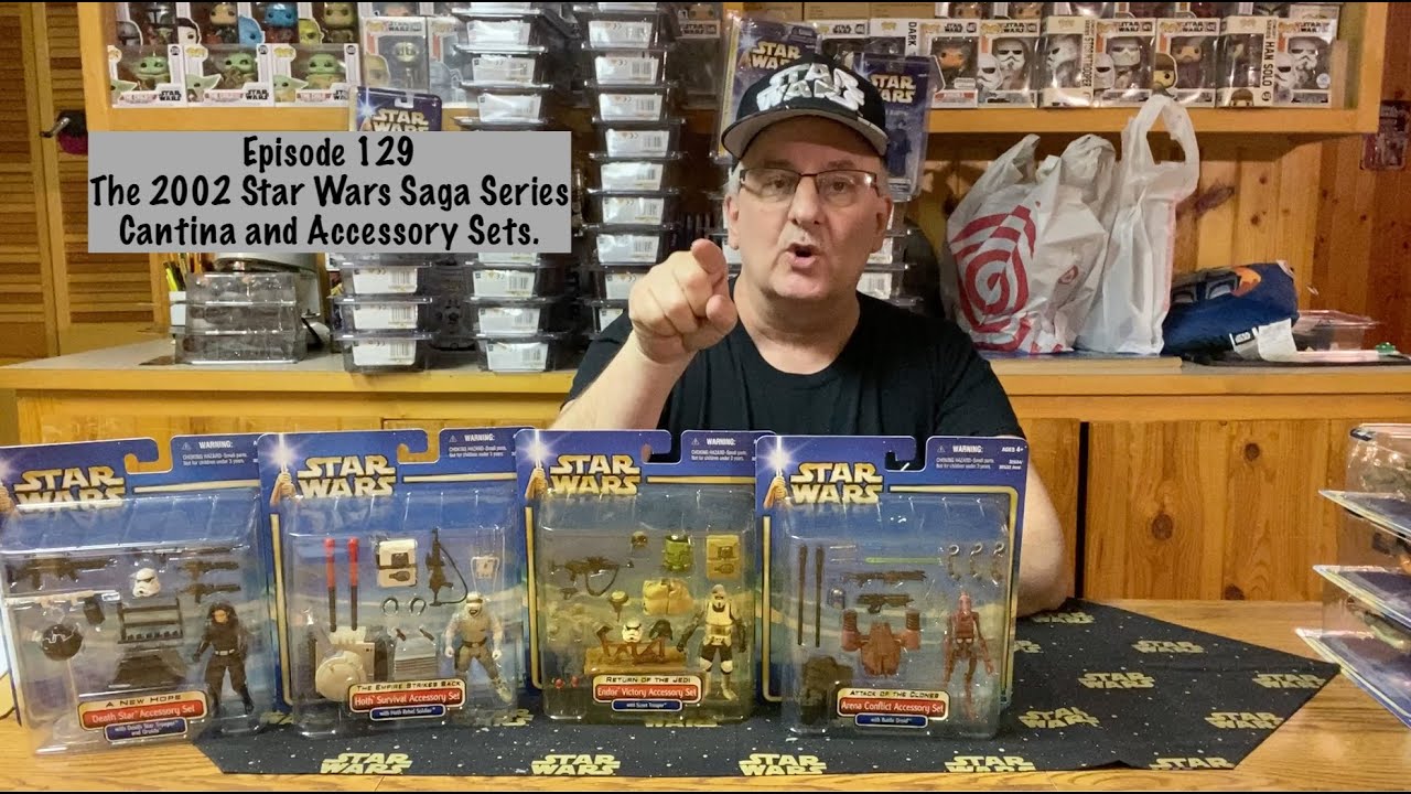 E129 The 2002 Star Wars Saga Series Cantina & Action Figure Accessory Sets