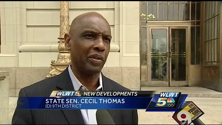 Former juvenile judge Tracie Hunter stays out of jail for now