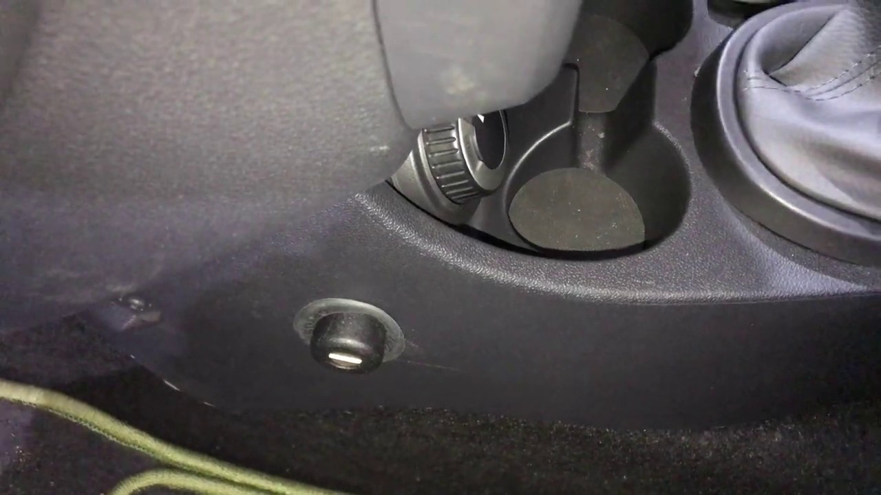 Замок багажника renault duster