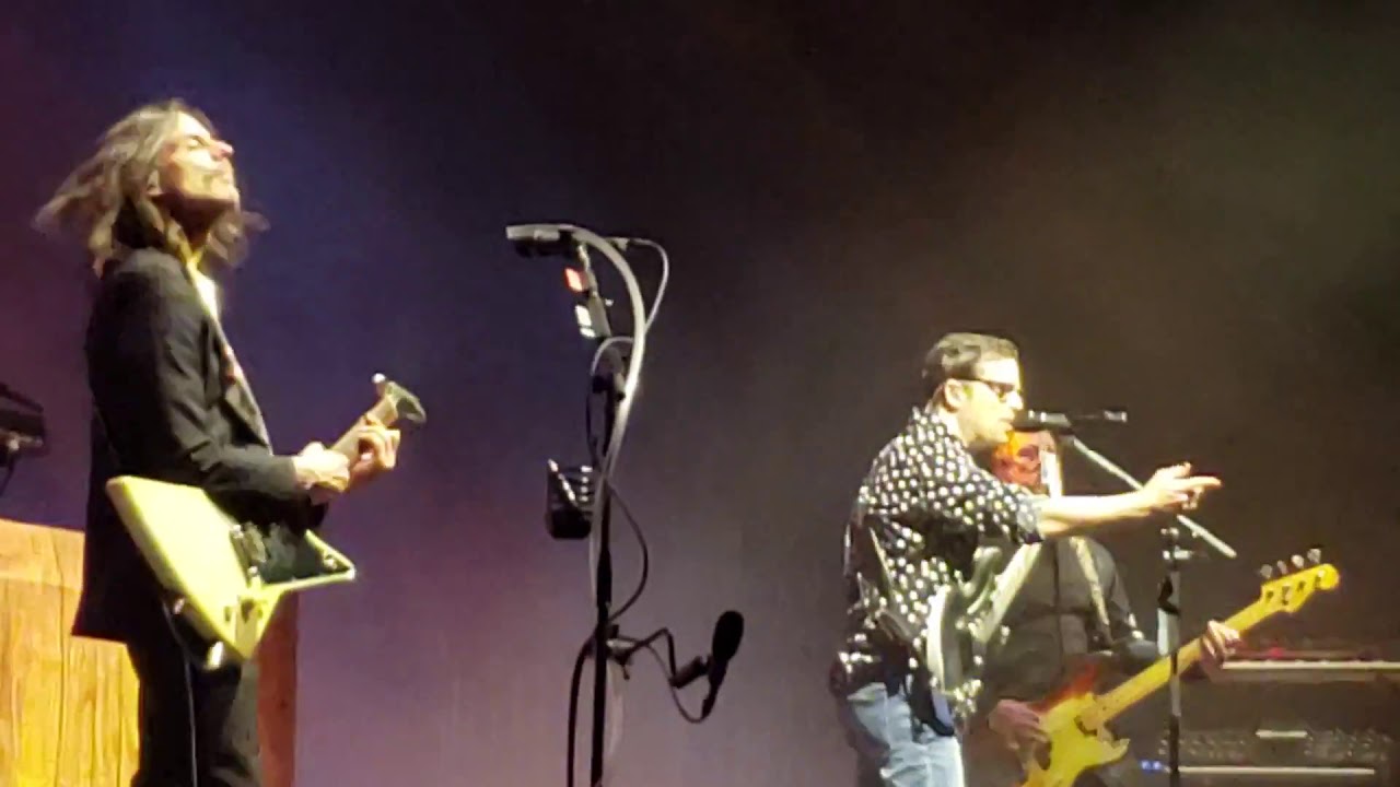 weezer tour kansas