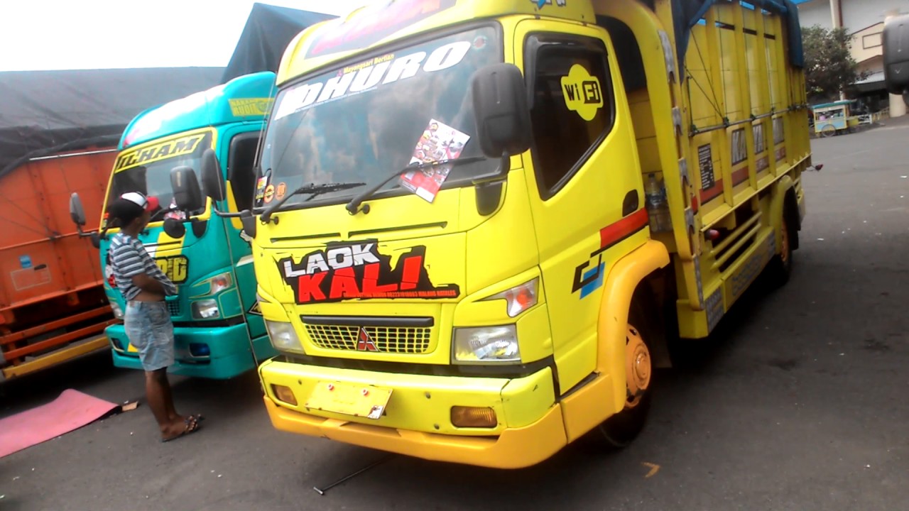 Canter mania dalam rangka anniversary malang  raya truck  