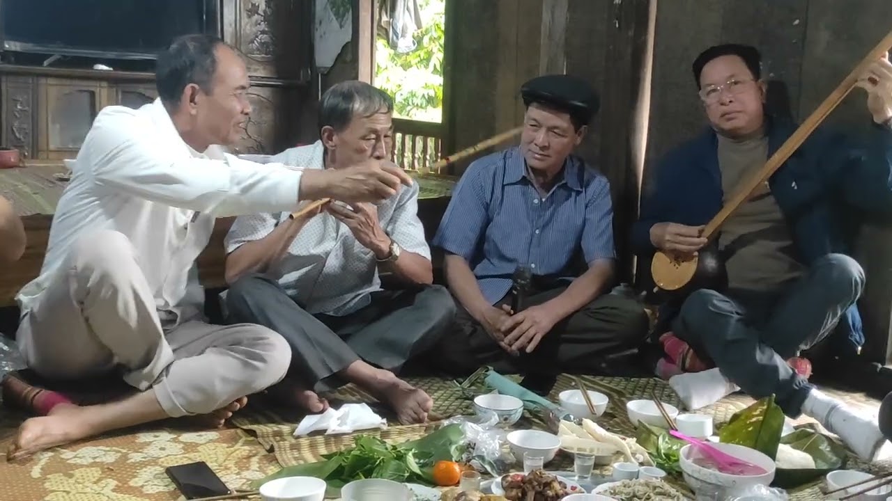 Tổ tự quản thôn phạ dưới làm bữa cơm tổng kết tại nhà ông Hoàng Văn chài _hoàng văn dậu  2026