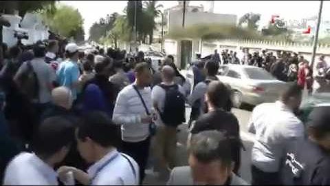 انتخابات الرئاسية الجزائرية فتحت أبوابها هذا الصباح
