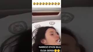 Narkoz etkisindeki kız Resimi