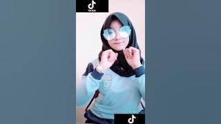 Tik Tok Hot #6 - Cewek Smp Jilbab Goyang