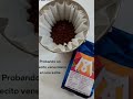 Probando un cafecito venezolano