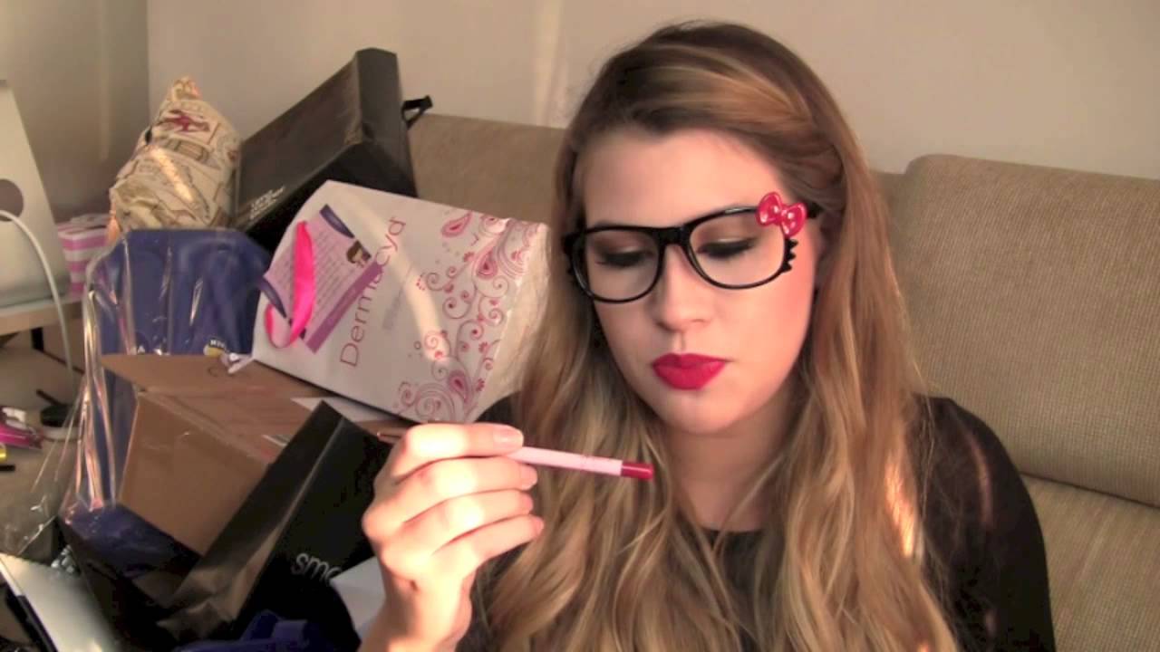 9dades: MAC, Smashbox, Clinique, PPF, Avon, Nivea...