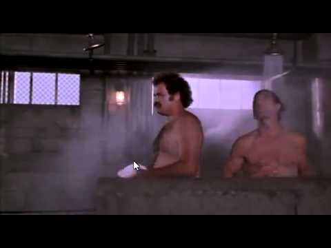 la escena del jabon ejc. la polar (the naked gun) - YouTube.flv - YouTube