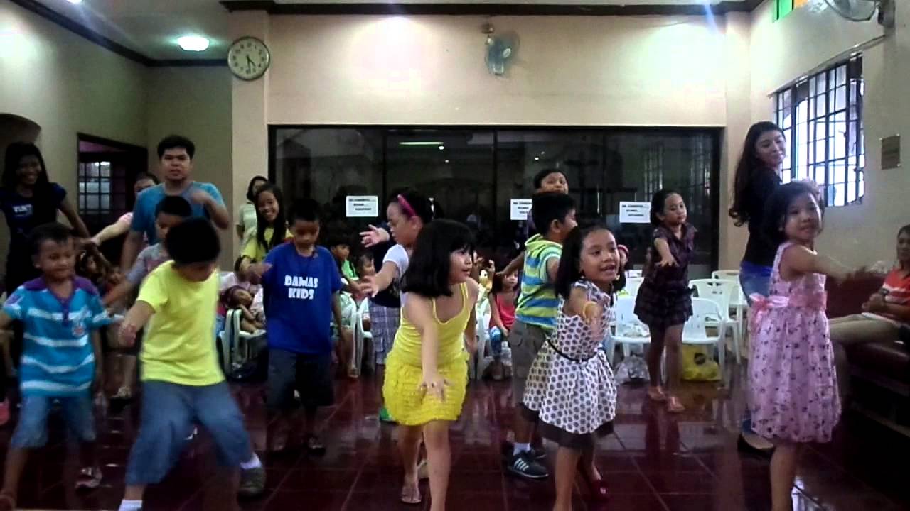 Nadine dancing with Kids