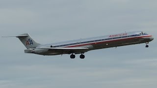 American Airlines McDonnell Douglas MD-83 [N9404V] landing in DFW