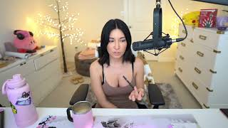 Alinity Shaved Her Legs At 11 Yrs Old