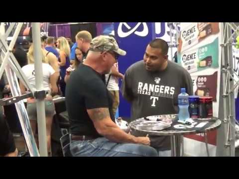 ⭐️NFL Hall of Famer Randy White spending time with fans fbbrands