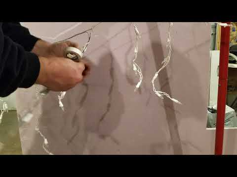 How to get STRAIGHT icicle lights quick and easy!!