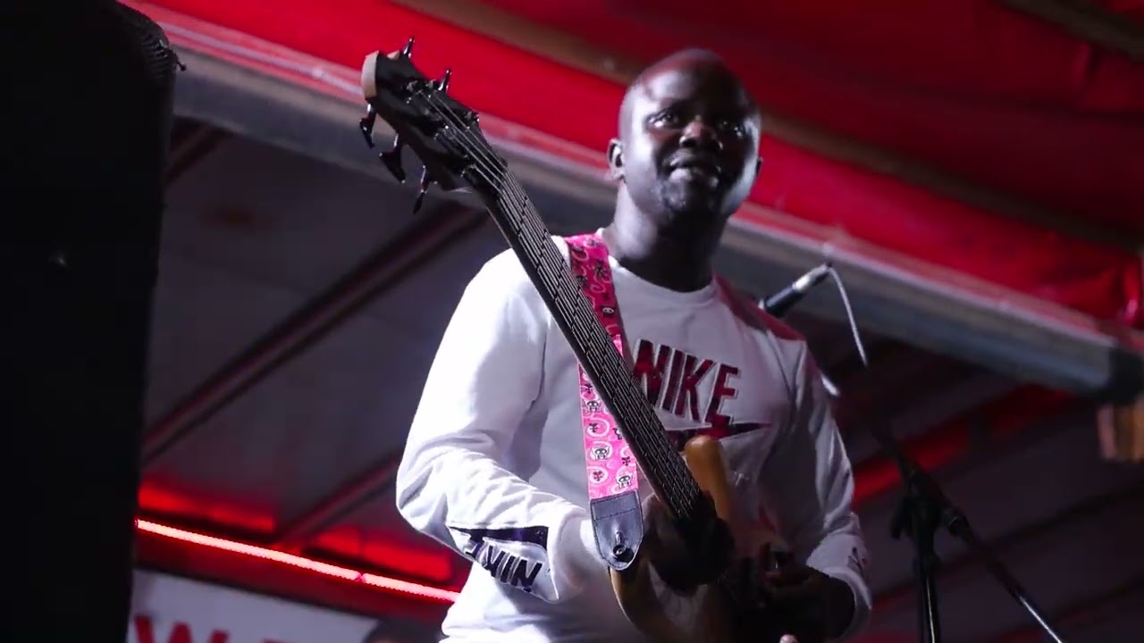 VAYE VANOTI MARK NGWAZI HAGONE LIVE CHIMBOONAI IYI MOBVA MAGADZIRISA MATAURIRO ENYU,CHIBABA ICHI