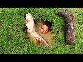 Build Fish Trap And Catch Catfish In Secret Hole By Smart Boy - Boy Catching Giant Big Fish In Hole