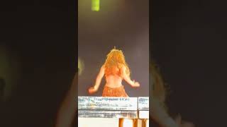 Shakira - Intro Hips Don't Lie (Live in Chiapas, MX) #Shakira #LMYNLWorldTour #LMYNL