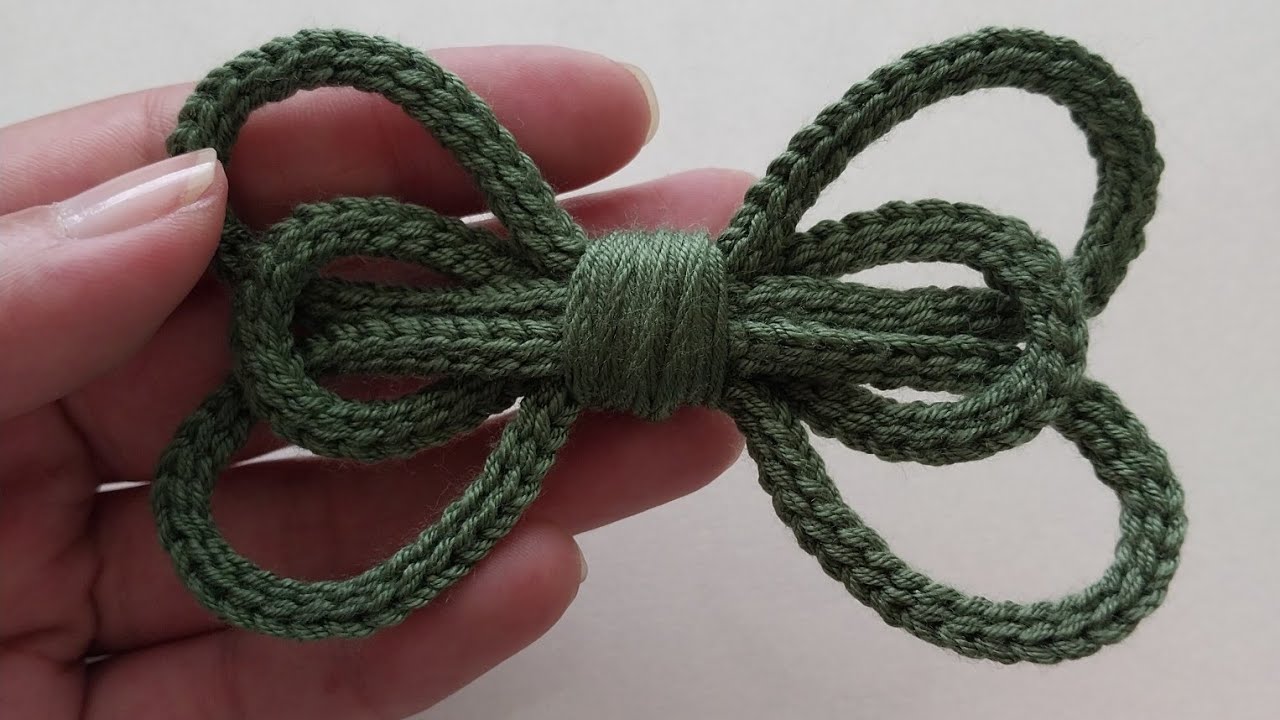 Muhteşem bir fiyonk modeli /babet patik ve makosen için harika bir süs olacak