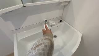 洗面化粧台　シャワー水栓