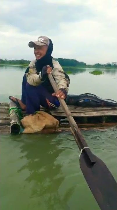 Si mbah Doyok beraksi mancing di Waduk Mrican Banjarnegara !!!!