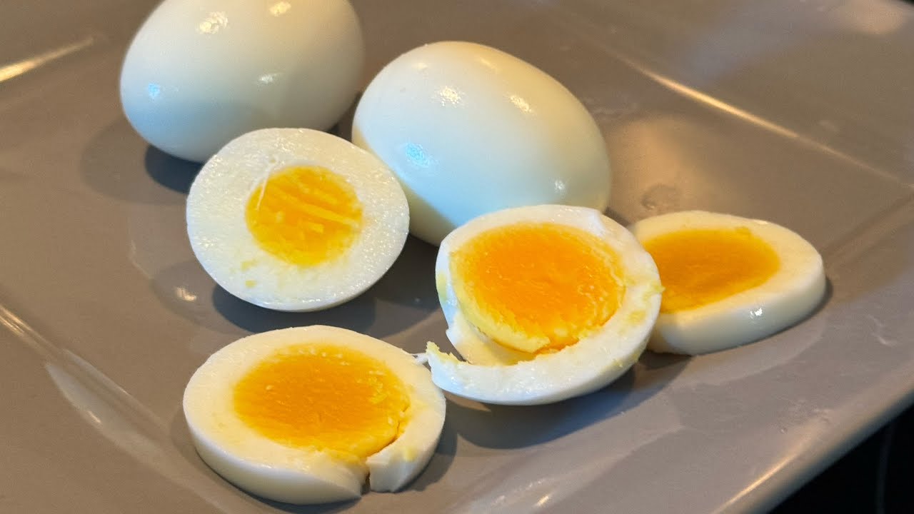 طريقة سلق البيض للمبتدئين بالمطبخ