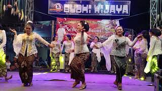 Download Lagu Bedayan Sekarsari Ludruk Budhi Wijaya Dsn lempung Ds Turirejo kedamean Gresik. MP3 Download Lagu Bedayan Sekarsari Ludruk Budhi Wijaya Dsn lempung Ds Turirejo kedamean Gresik. MP3