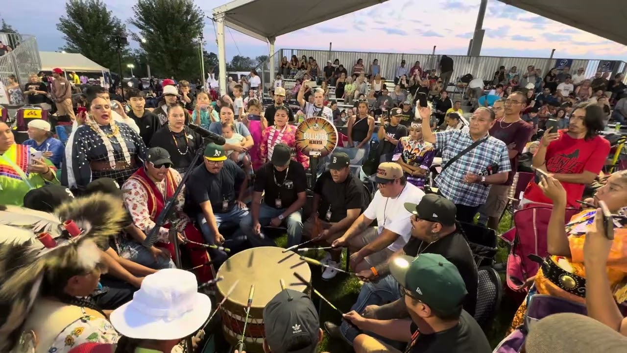 Bullhorn @ Shakopee Pow wow 