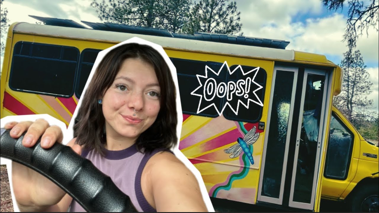 Мой школьный автобус застрял в лагере! Собирайте вещи вместе со мной 🚌😅